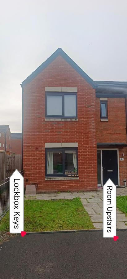Homestay Vishisamarth H8: Convenient With Amenities Manchester